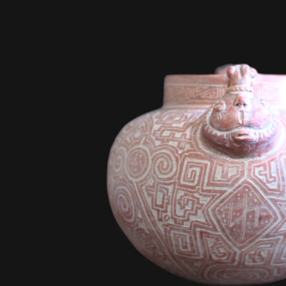 Igaçaba Amazônica: Cerâmica de Estilo Marajoara (peças arqueológicas recriadas por artesão)